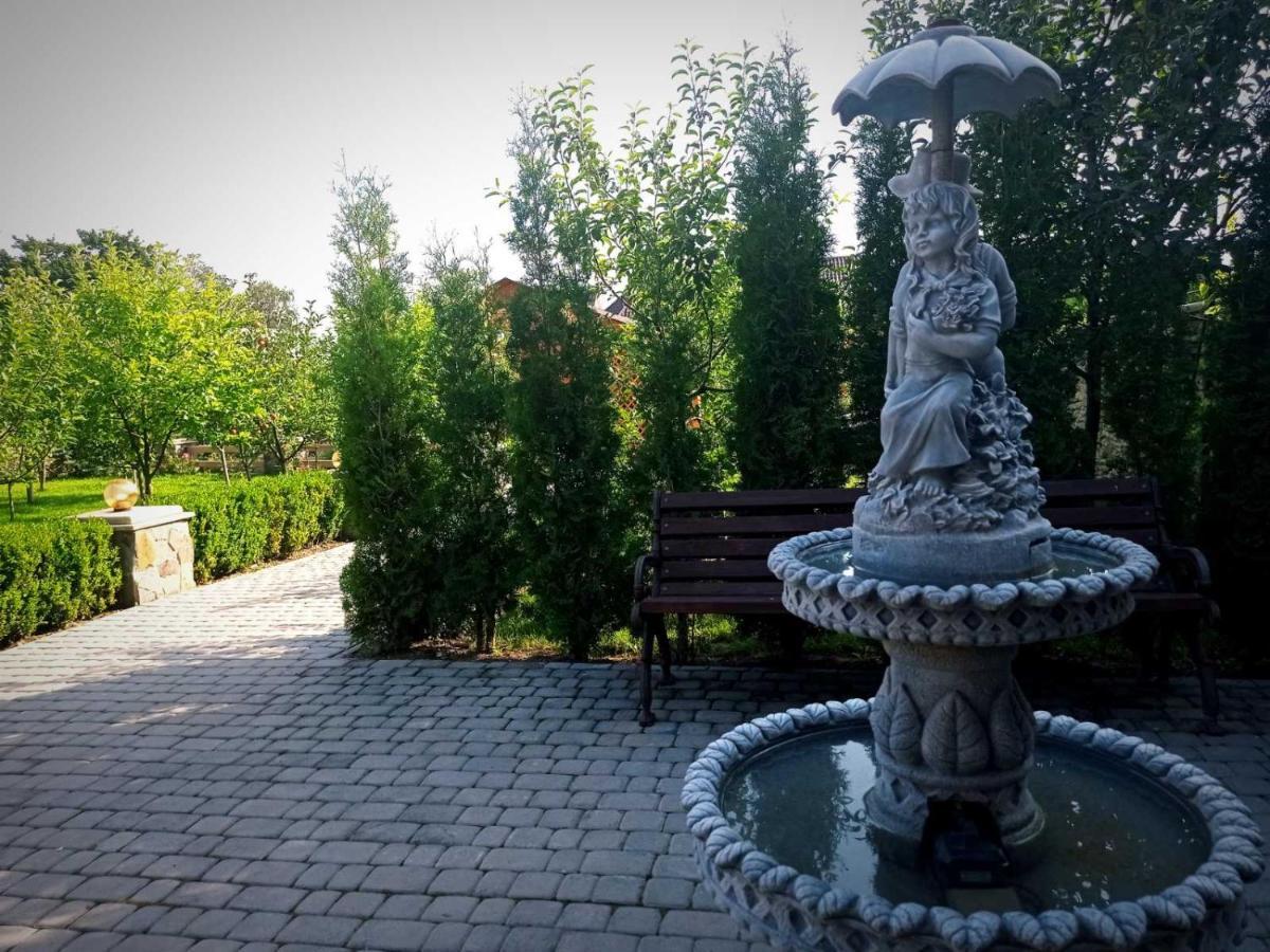 Готельно-Ресторанний Комплекс Прованс Парк Pochaiv Eksteriør billede